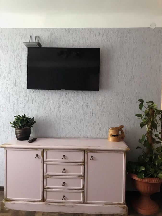 P Stradina Street 17 Appartement Ventspils Buitenkant foto